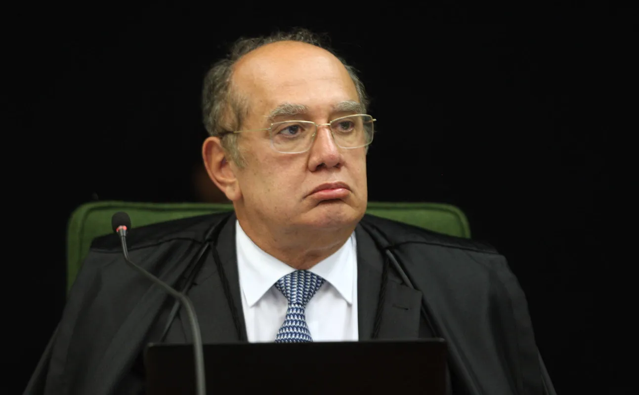 Imagem ilustrativa da imagem Decisão de Gilmar Mendes impede recolhimento de livro na Bienal do Rio