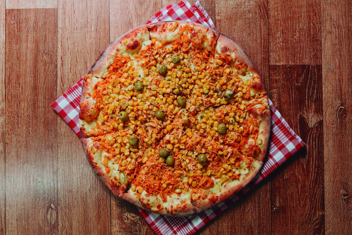 Olim Pizzas: aos sábados a casa oferece rodízio de pizza doce, salgada, além de espaguete e lasanha
