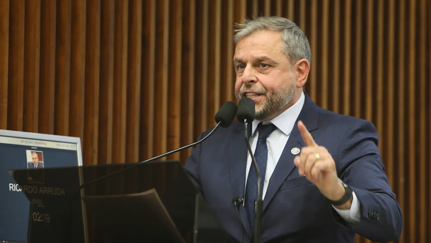 Imagem ilustrativa da imagem Deputados do PSL na AL minimizam crise e reforçam apoio a Bolsonaro