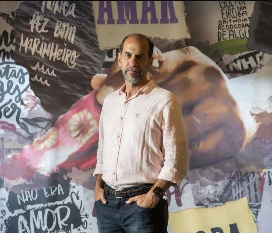 Max sofre ao encontrar Guga e Serginho juntos