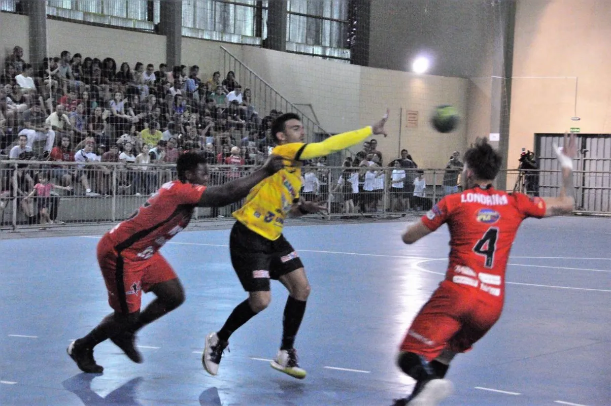 Depois de ganhar de São Carlos, Londrina busca segunda vitória contra Maringá