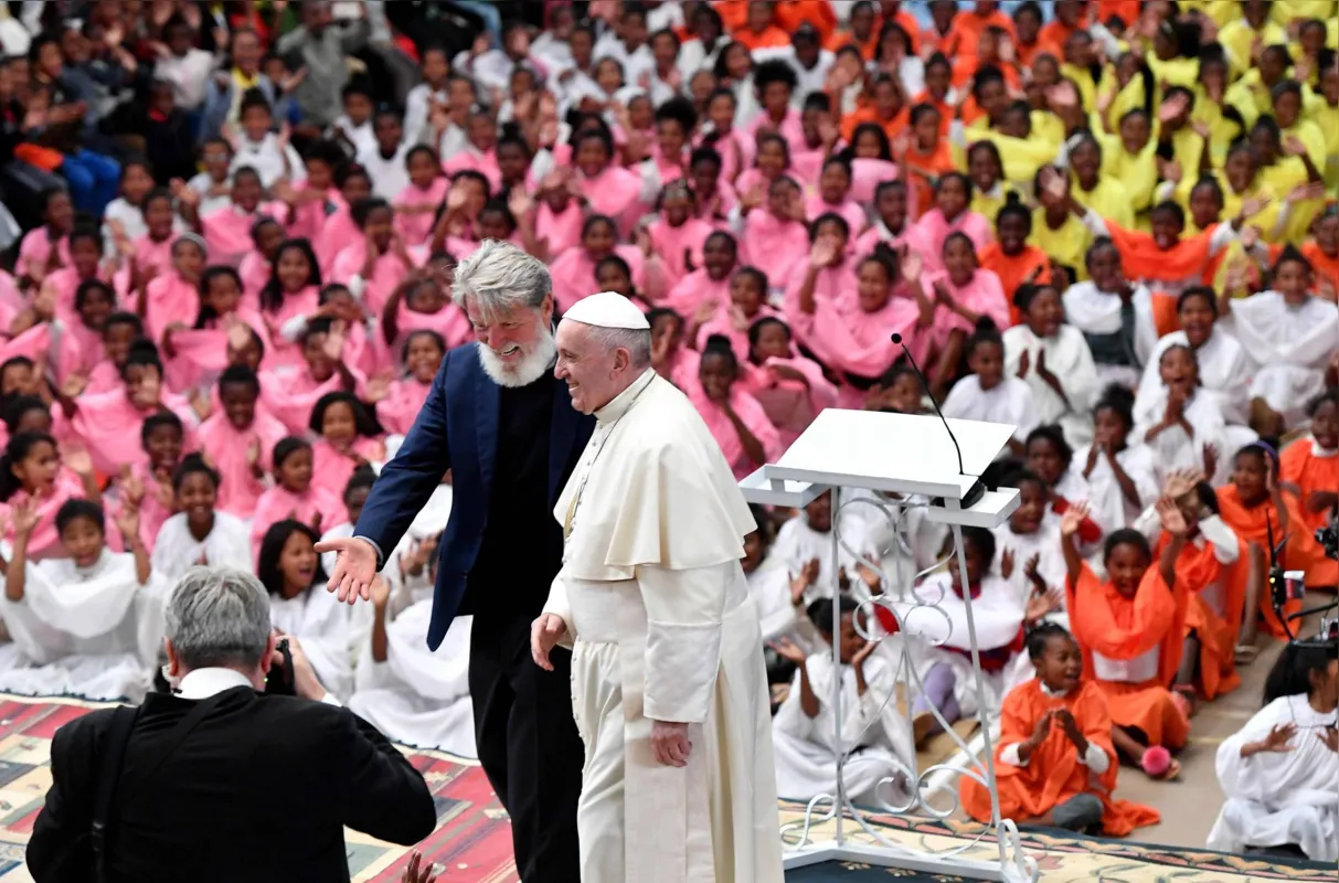 Imagem ilustrativa da imagem Em missa em Madagascar, papa ataca 'cultura do privilégio'