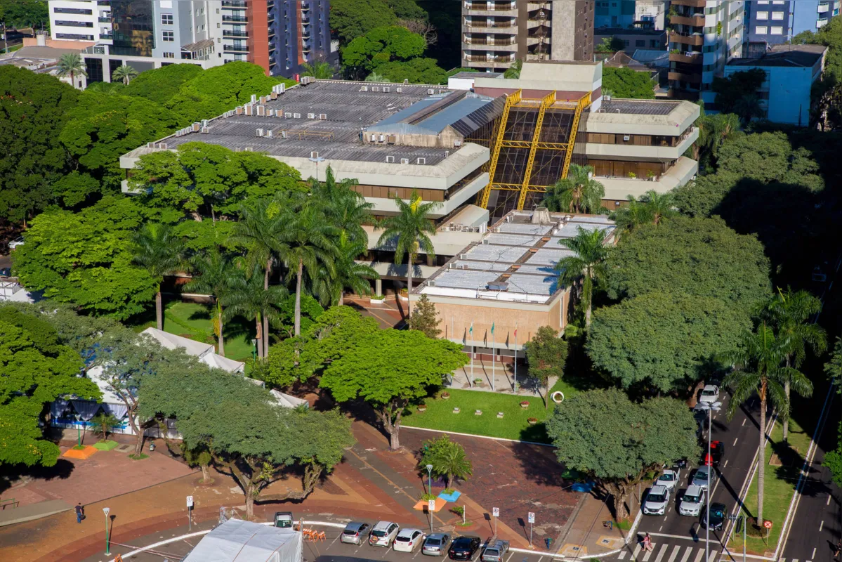 Imagem ilustrativa da imagem GIRO PELO PARANÁ  -  Prefeitura de Maringá abrirá concurso