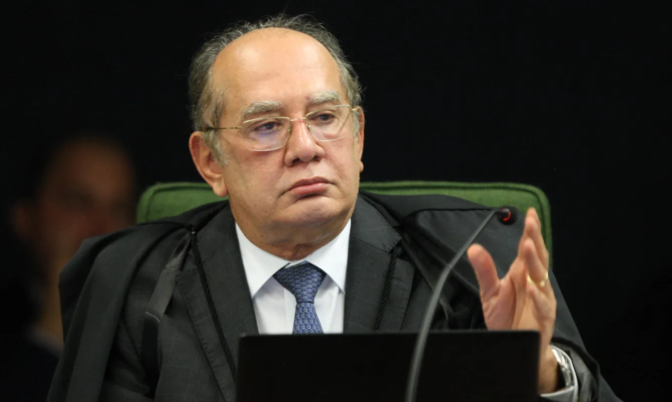 Imagem ilustrativa da imagem Gilmar suspende MP que dispensava publicação de editais em jornais