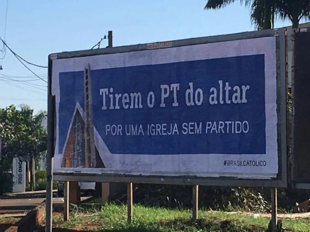 Imagem ilustrativa da imagem Igreja lamenta que sua posição seja confundida com partido político