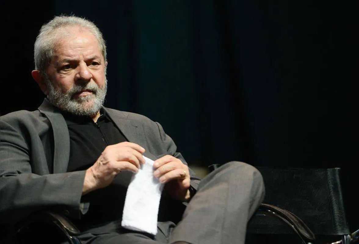 Imagem ilustrativa da imagem Juristas divergem sobre direito de Lula recusar semiaberto