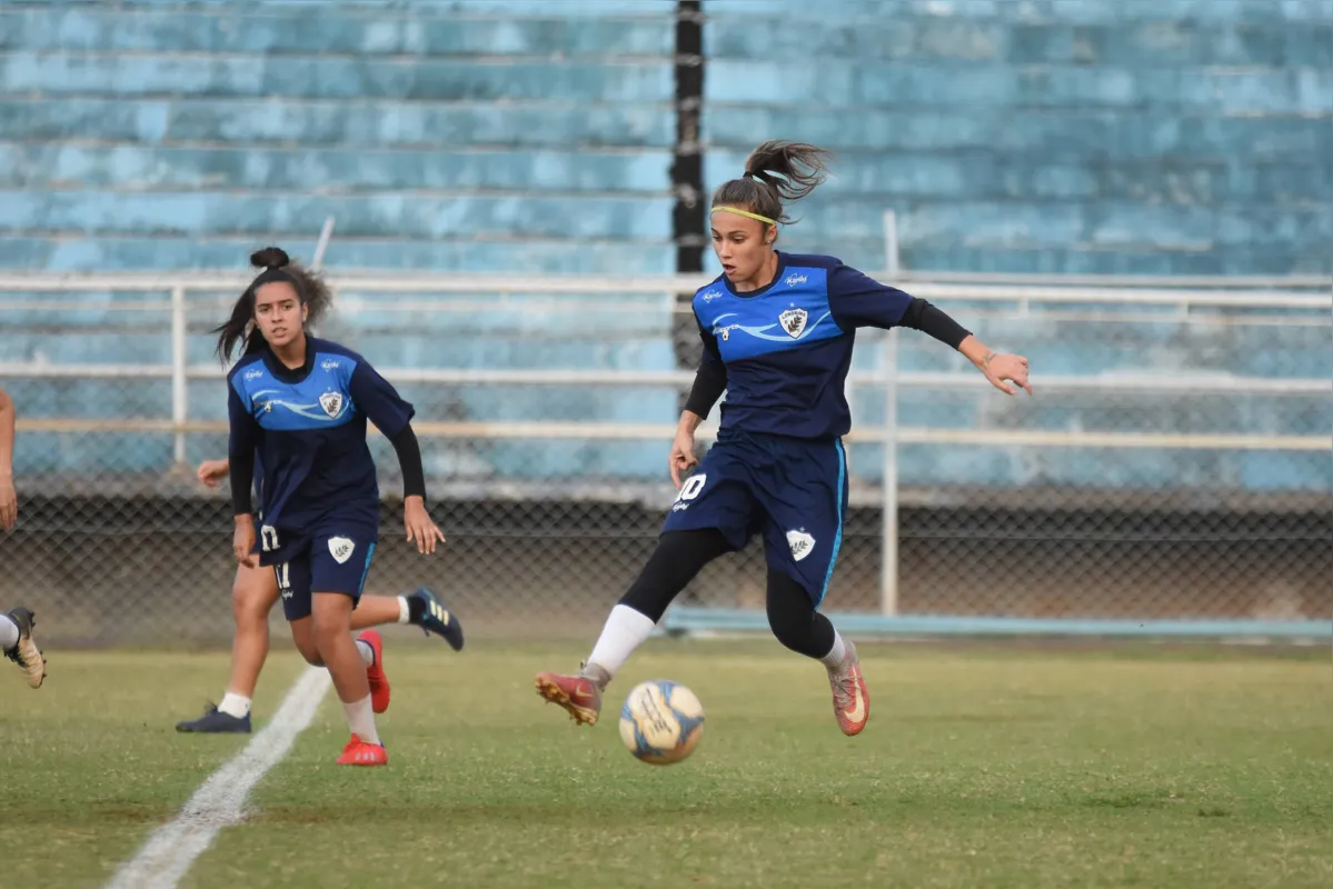 Depois da derrota na estreia, LEC joga no VGD e busca primeira vitória no Paranaense