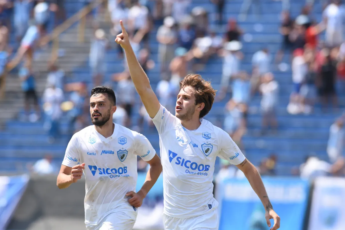 Anderson Leite e Léo Passos foram os responsáveis por fazer a torcida do Londrina voltar a sorrir