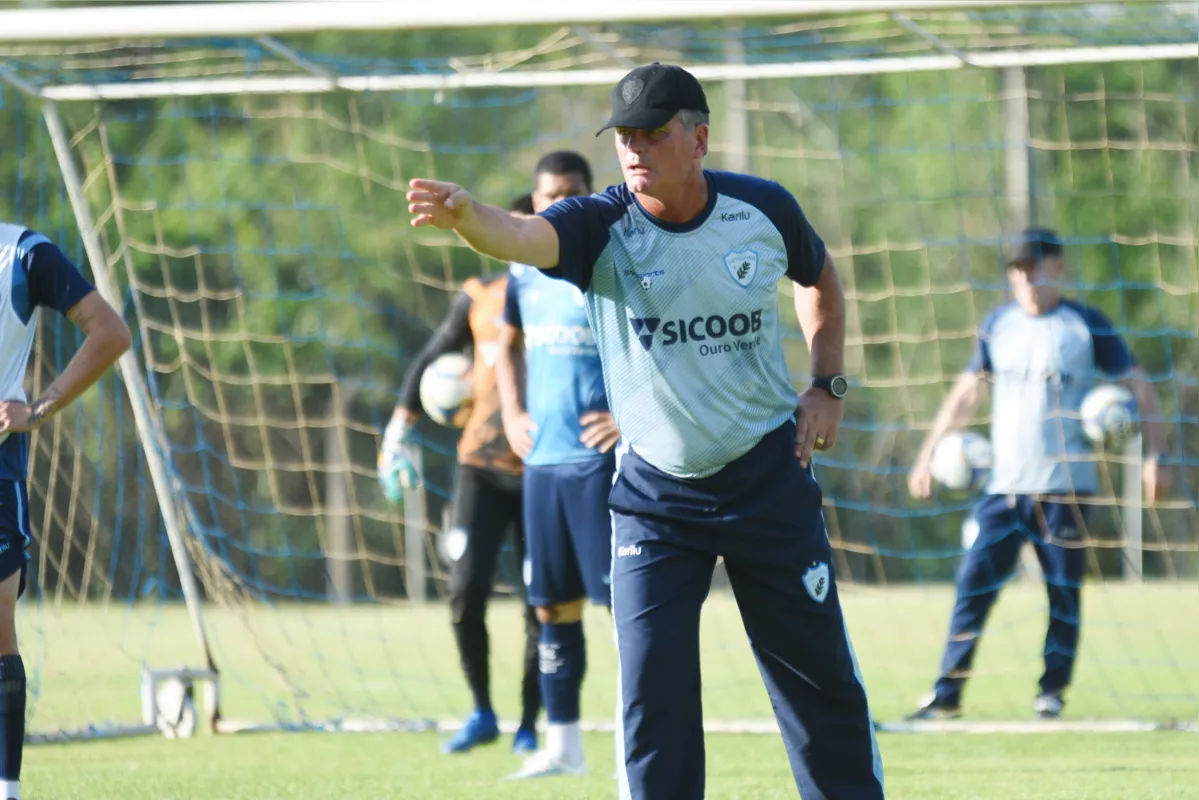 Imagem ilustrativa da imagem Londrina comemora alívio na classificação e folga na tabela