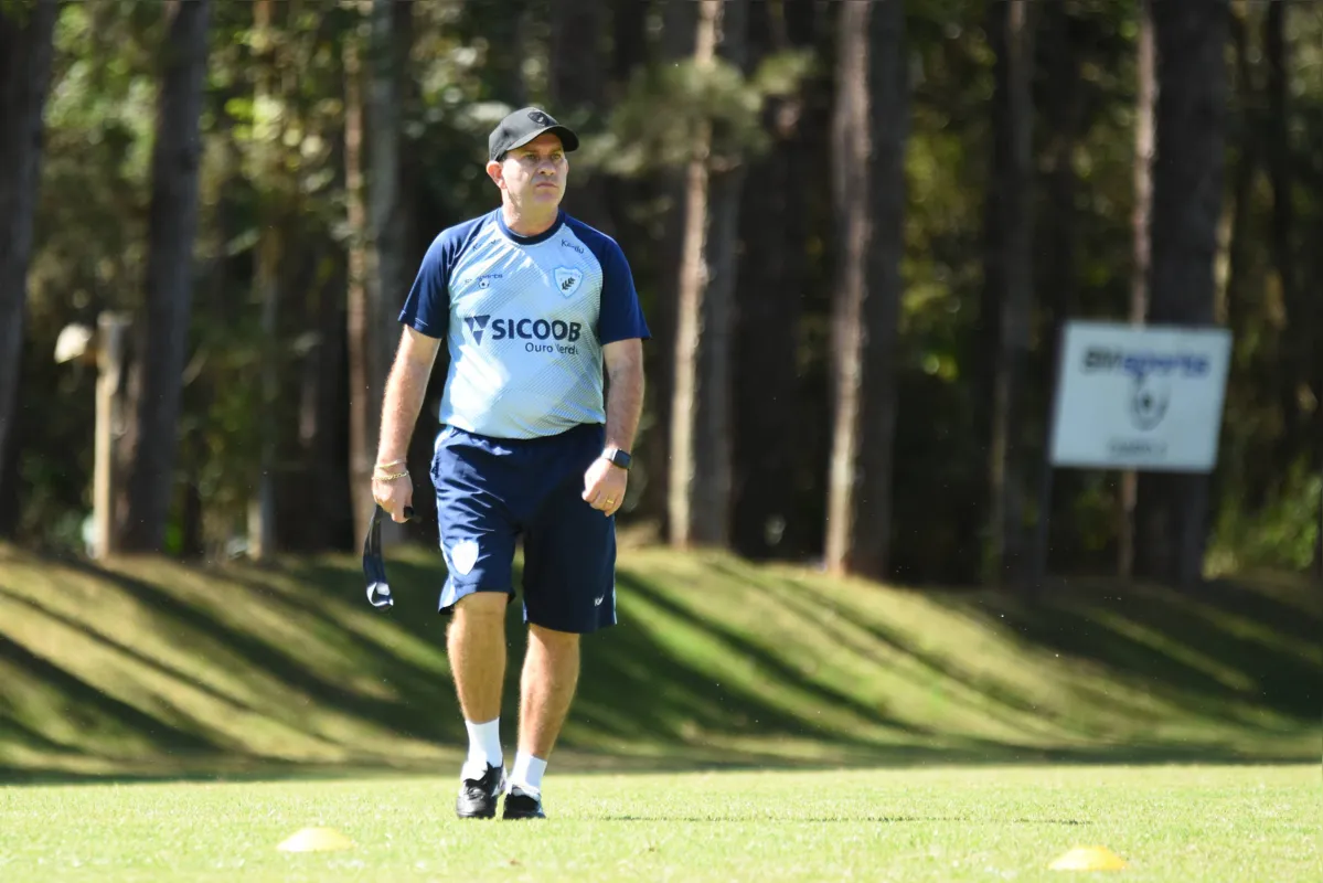 'O torcedor está bravo, mas, precisamos do apoio dele, porque vamos reverter esta situação e já vai começar sábado', garantiu Tencati