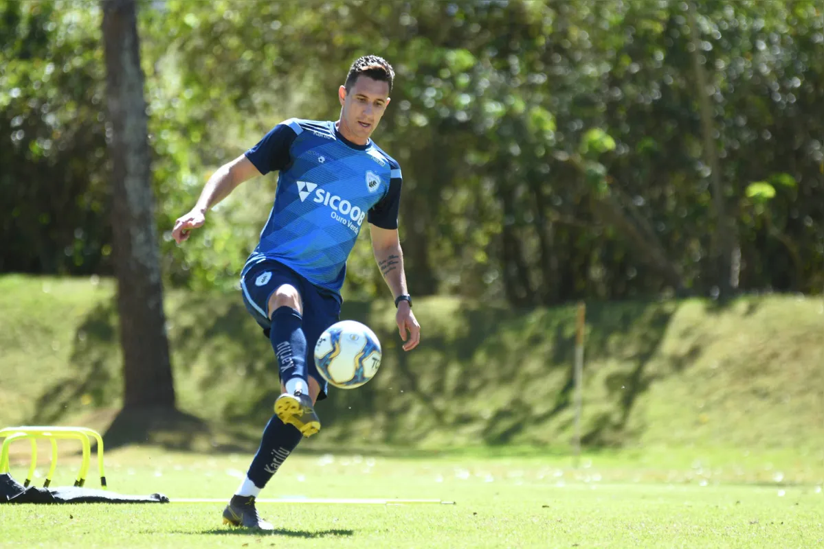 Recuperado de lesão, Higor Leite pode ser relacionado para o jogo de sábado