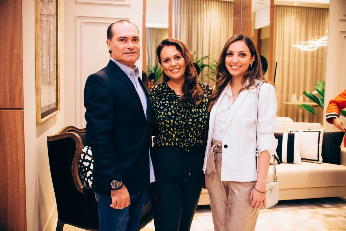 Bruno e Laurilma Bonalumi com Noele Sakai
