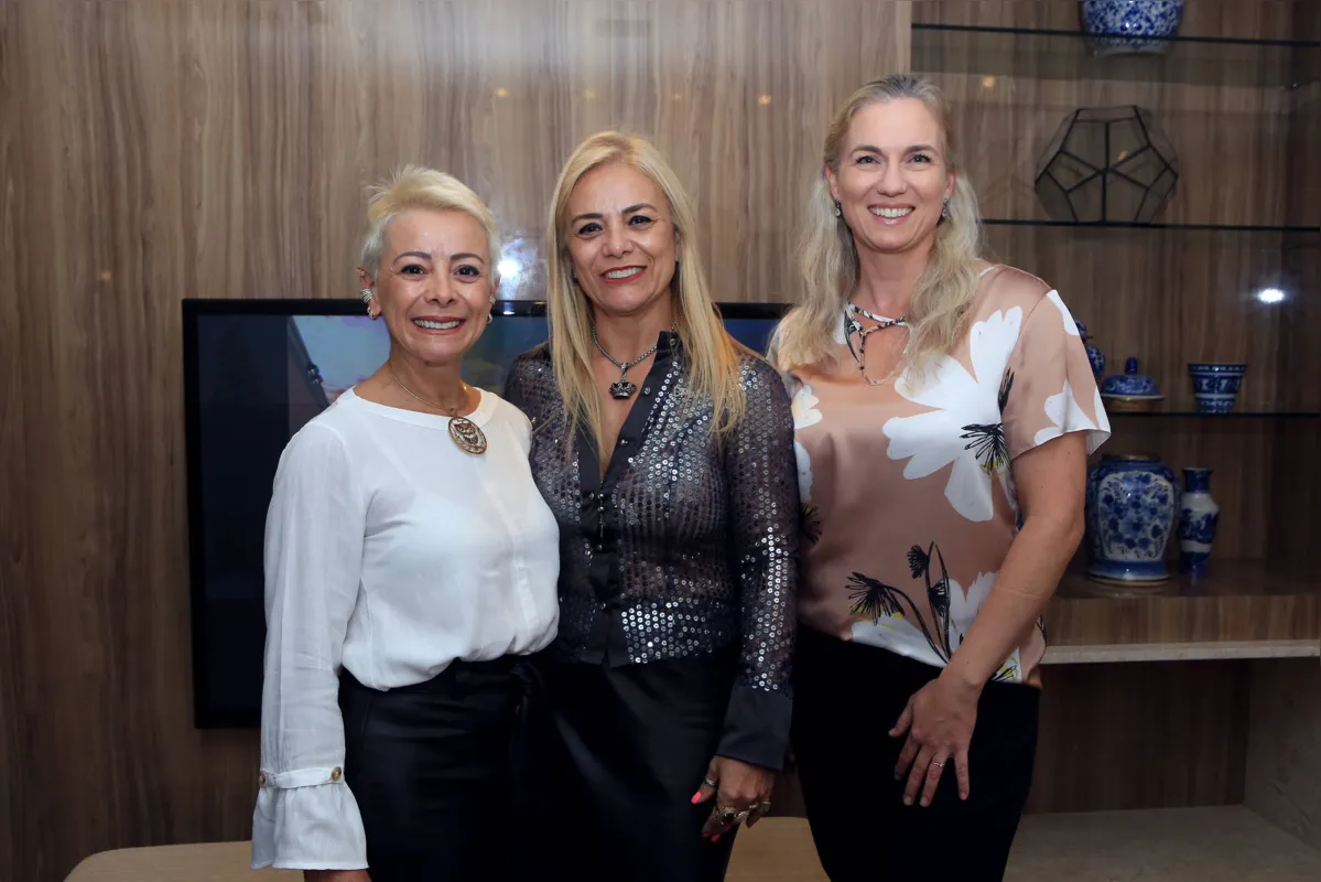 Miriam Kayano, Eliane Dutra e Angela Roeder