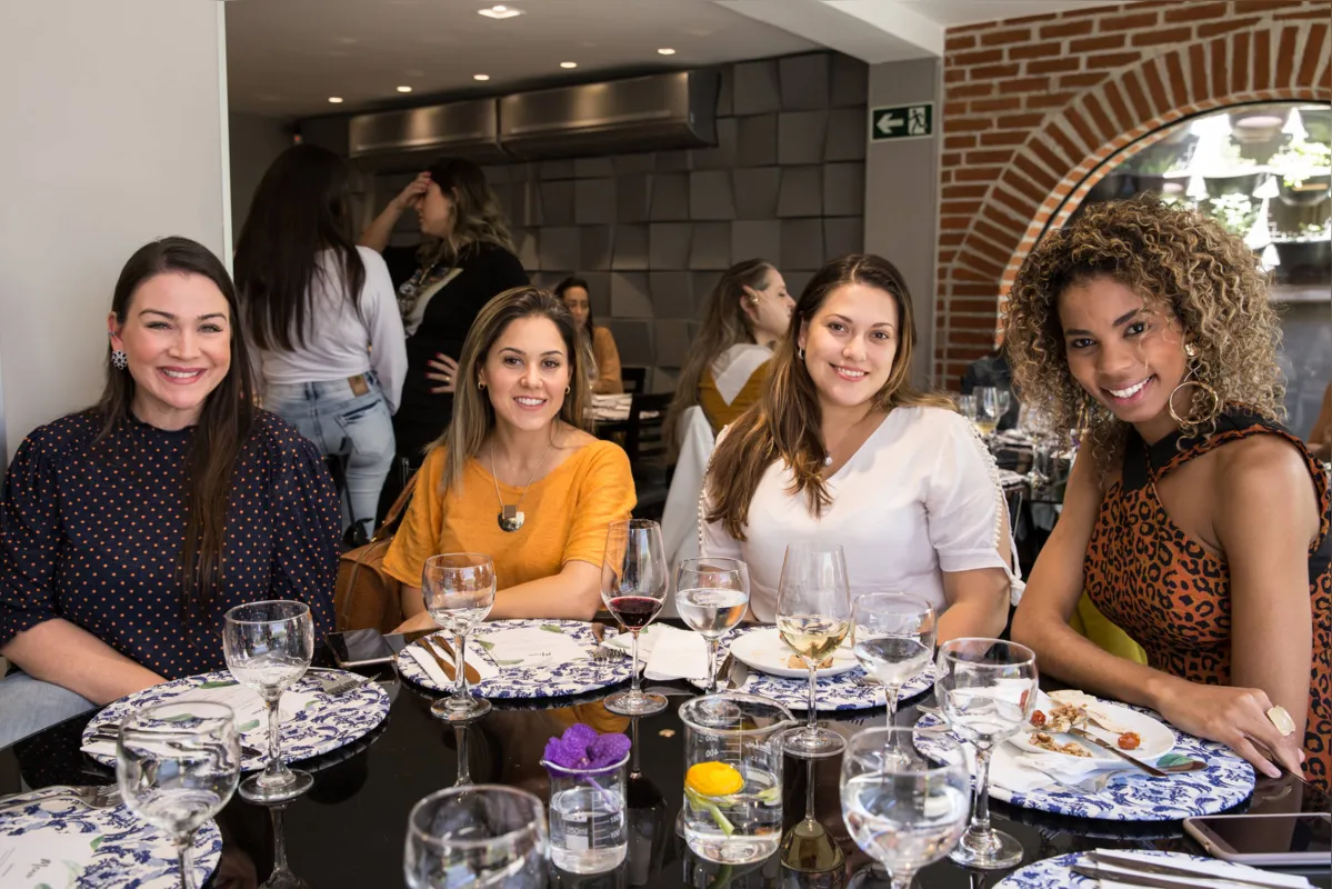 Andressa Montagna, Gabriela Davantel, Mirela Ferreira e Ana Carolina Galvão