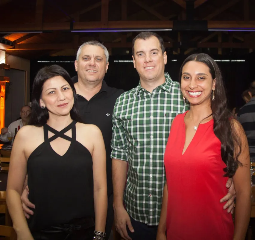 Vanessa e Mauricio Finardi, Ranulpho Giacomelli Neto e Renata Giacomelli 
