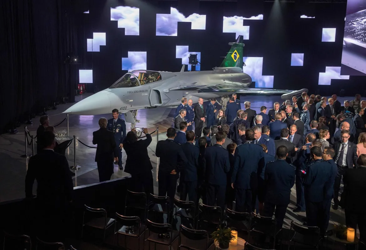 O avião deve ser entregue para uso pela FAB em 2021, e as entregas continuarão até 2026