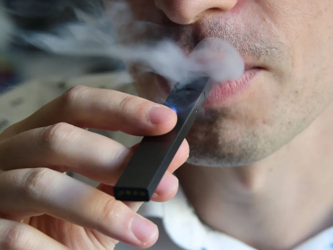 Para a OMS, cigarro eletrônico é provavelmente menos tóxico que o cigarro, mas não há provas para quantificar o nível preciso de risco