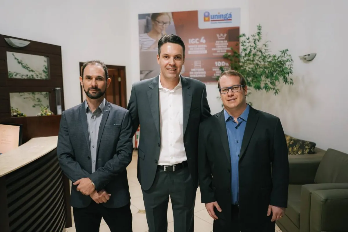 Os anfitriões Renato Interliche, Douglas Giordani Cortez e Clauber Romagnoli