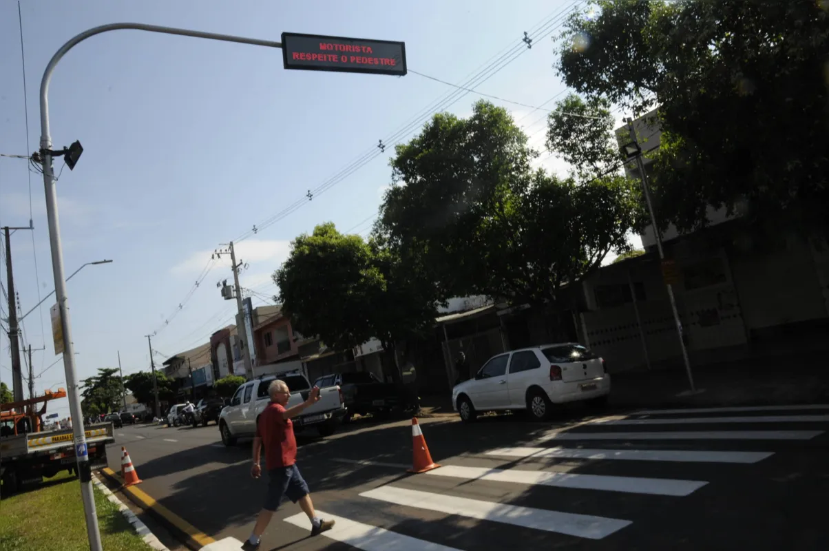 Imagem ilustrativa da imagem Painéis digitais começam a ser testados na zona sul em Londrina