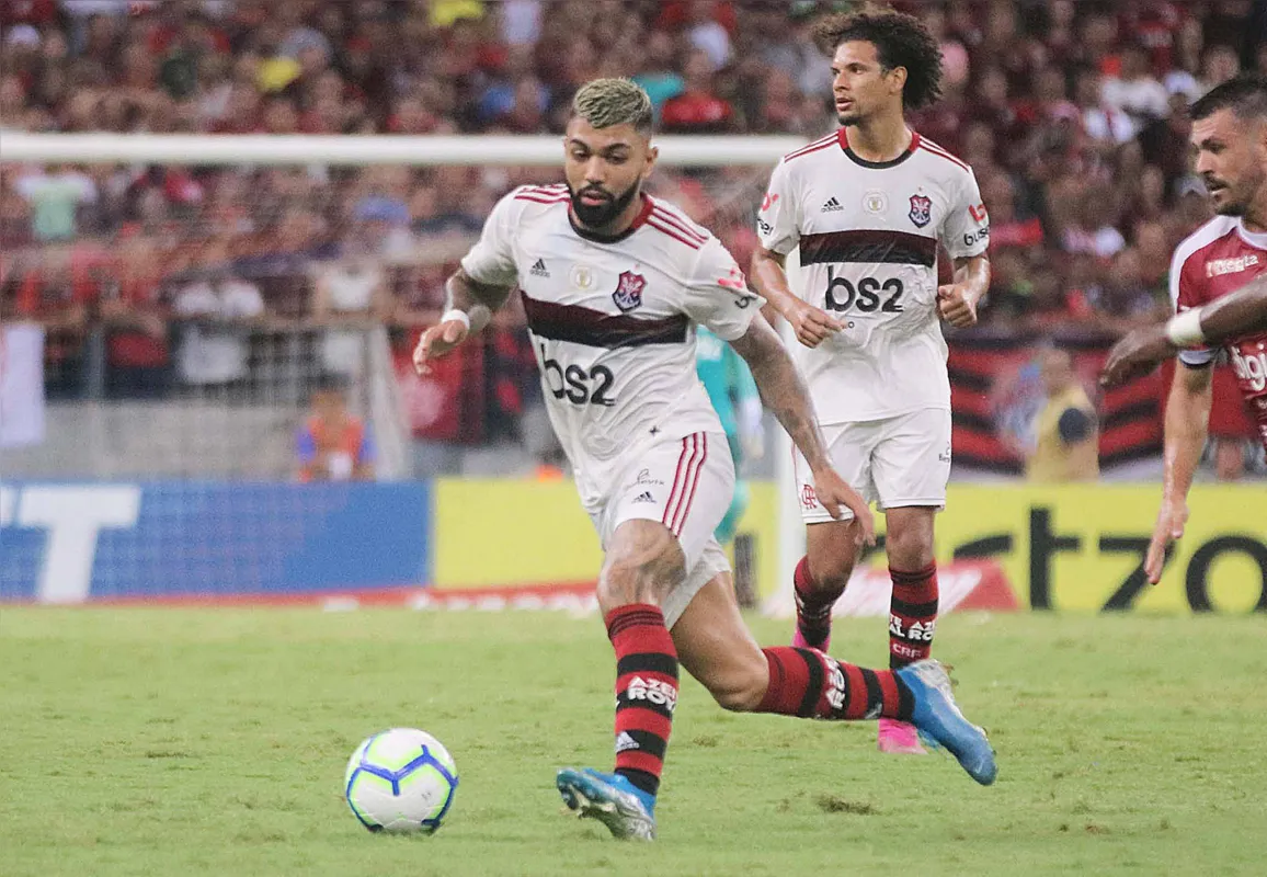 Artilheiro do campeonato, Gabigol é a grande arma do Flamengo no clássico contra o Fluminense