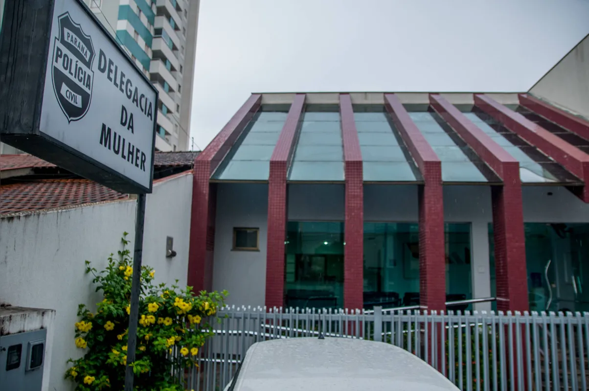 Em Londrina, entre 1º de janeiro e esta segunda-feira (23) foram registrados 1.418 boletins de ocorrência na Delegacia da Mulher. 