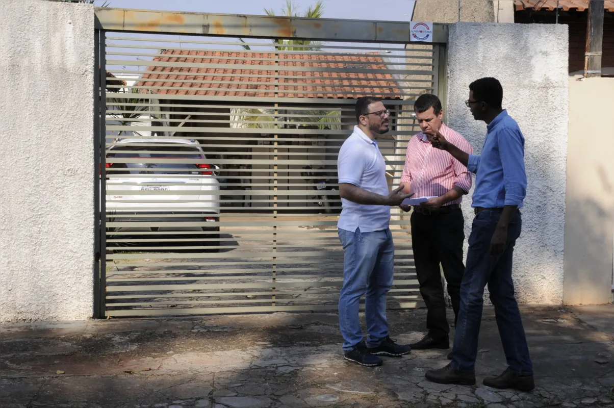 Imagem ilustrativa da imagem Parte dos terrenos que a prefeitura quer vender virou 'propriedade privada'
