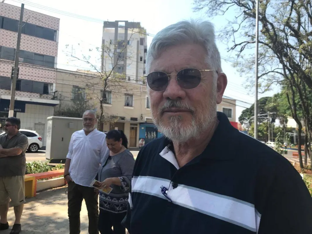 O médico e professor Márcio Almeida buscou apoio de entidades, comércio e moradores