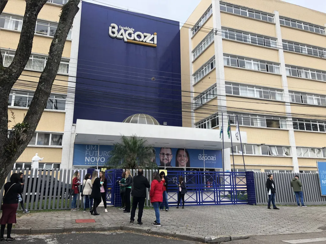 Imagem ilustrativa da imagem Prova da UEL em Curitiba serviu como ponte para candidatos de outros estados