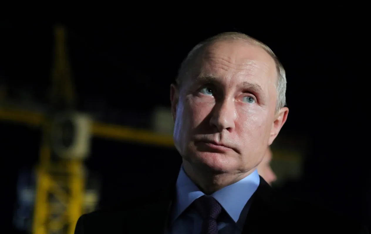 Reeleito pela quarta vez em 2018, Putin enfrenta queda de popularidade