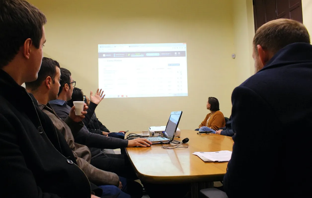 Sócios da Verifact, de Maringá, apresentam plataforma de captura de provas digitais para a Polícia Civil do Paraná