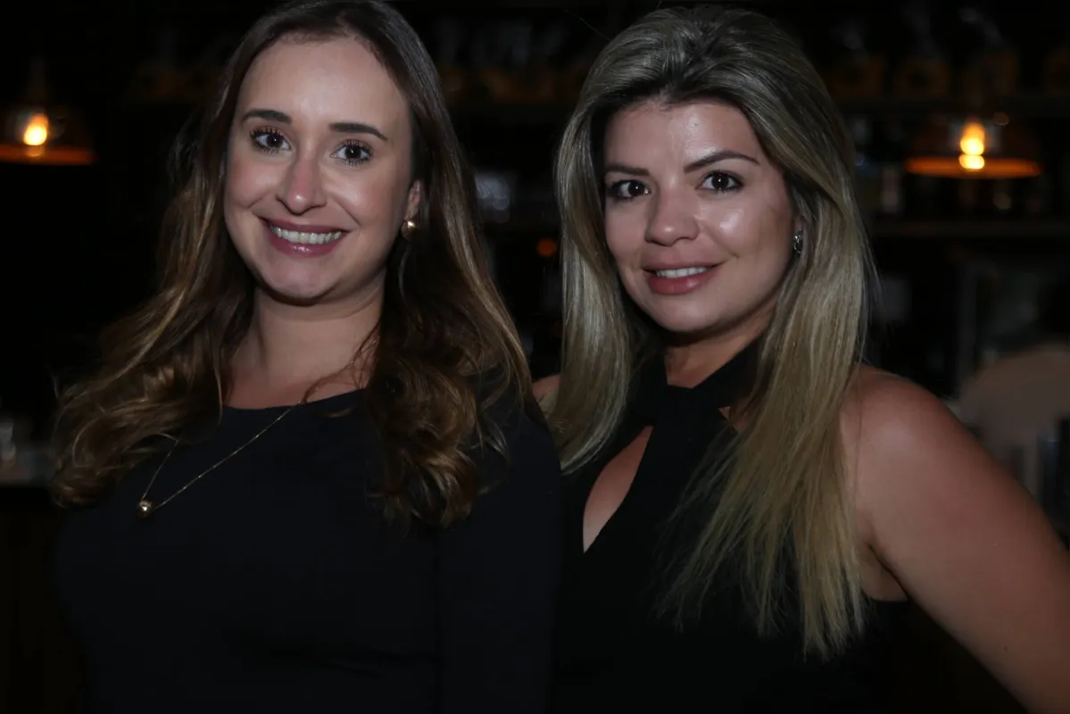  Juliana Roncarati e Cristiana Brandão 