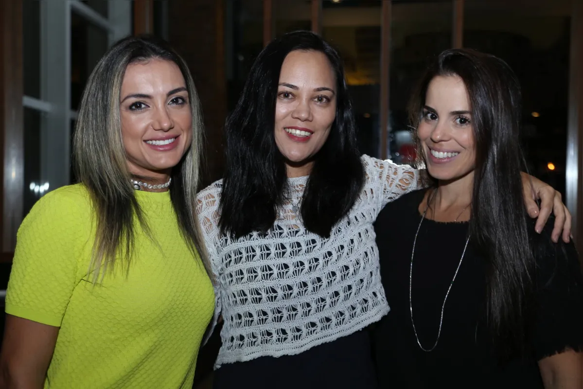  Cassiana Araújo, Ana Rosa Strini e Paulina Picinin 