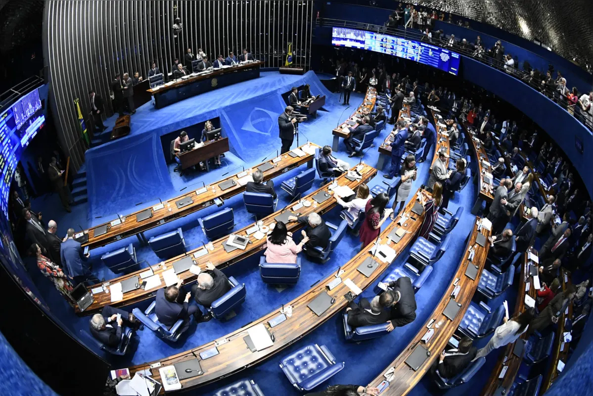 O plenário do Senado aprova o texto-base da reforma da Previdência