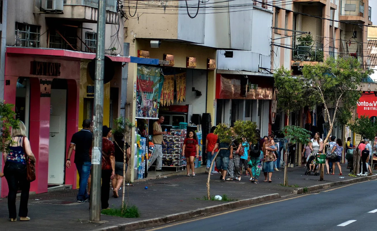 Rigidez do Código de Posturas de Londrina inviabilizaria até mesmo a aplicação da CLT, avalia Sincoval