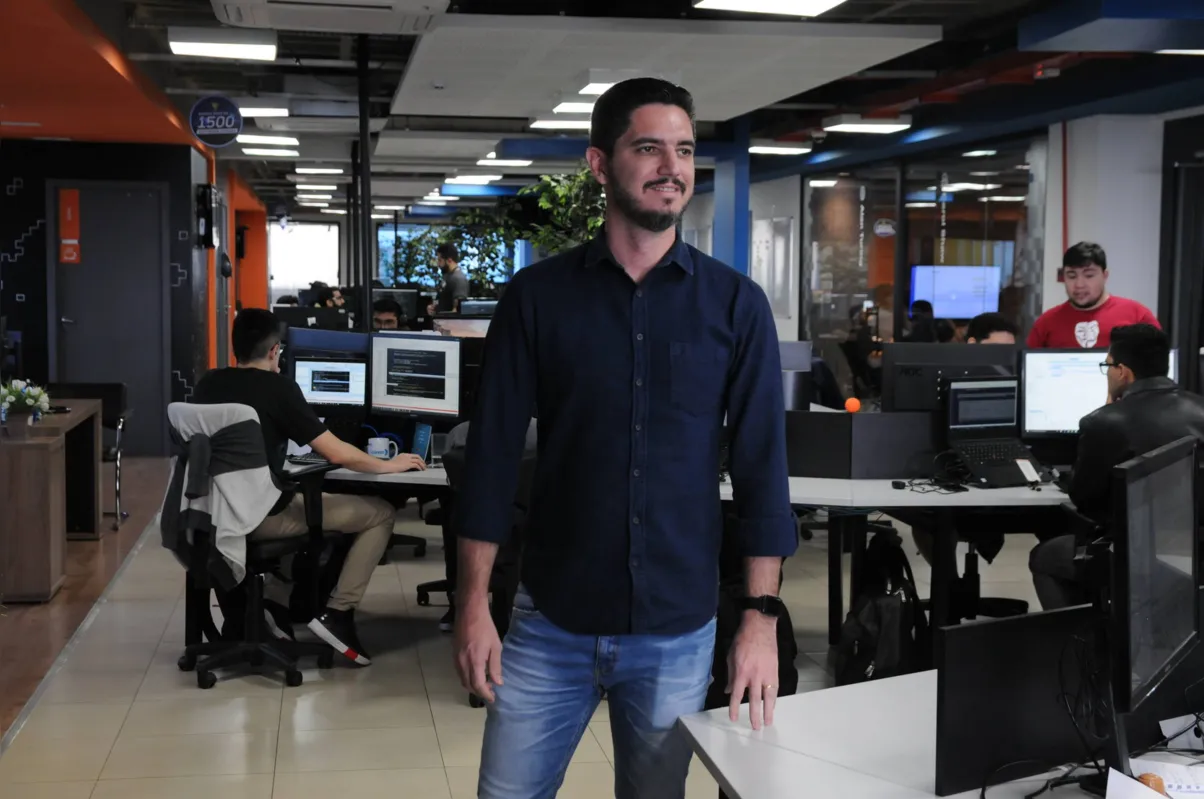 Erike Almeida comemora o desempenho de sua empresa: "dobra de tamanho a cada três anos" 