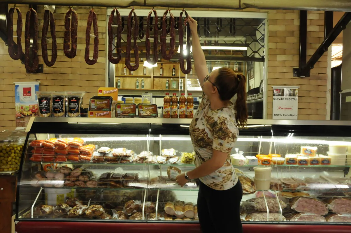 A Rico Alimentos possui autorização para venda apenas em Londrina, mas já investe em nova fábrica visando a venda de embutidos para todo o País