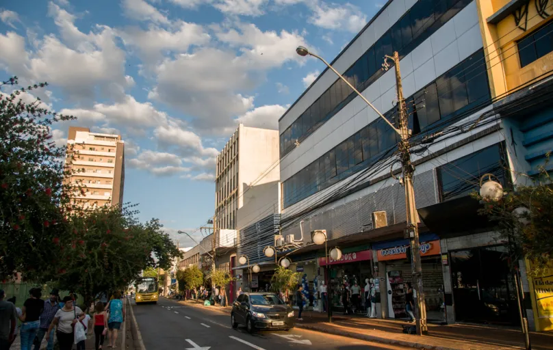 Em sua 8ª edição, atividade visa promover a rua, considerada um dos principais corredores comerciais de Londrina