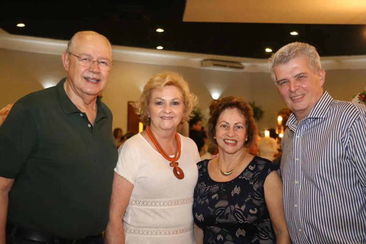 Célia e Luiz Carlos Hauly com Luci Viana e José Antonio Roco