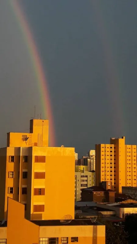 Imagem ilustrativa da imagem Arco-íris no céu de Londrina