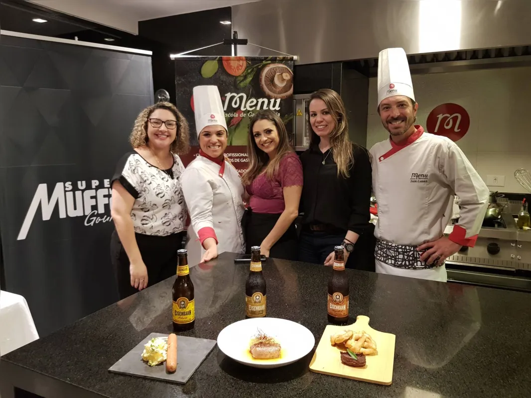 A gerente de Marketing da rede, a chef Ana Paula Lopes, Sara Presoto, Gabriela Bento e Chef Pablo Lussich  