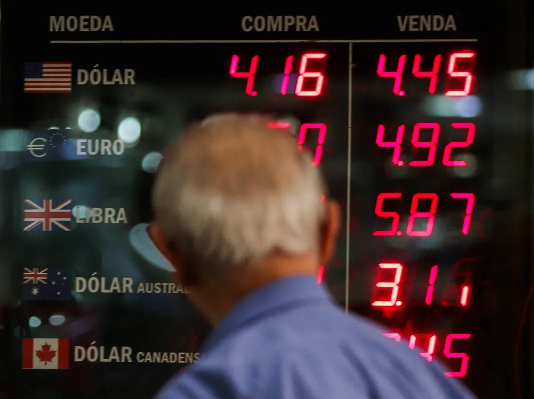 Apesar das constantes quebras de recorde, especialistas acreditam que ainda não há motivos para preocupações e que o preço da moeda deve se estabilizar