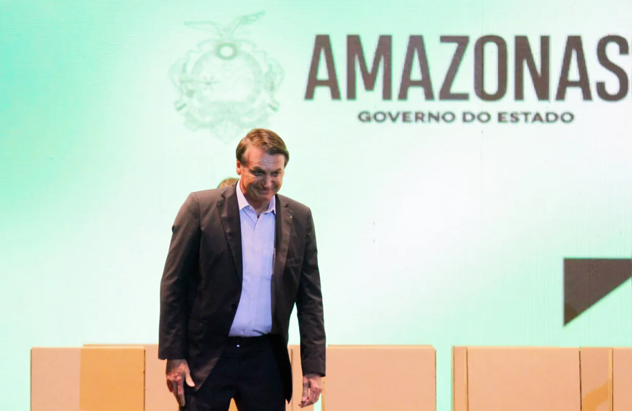 Imagem ilustrativa da imagem Bolsonaro é denunciado a tribunal Internacional por incitar genocídio indígena