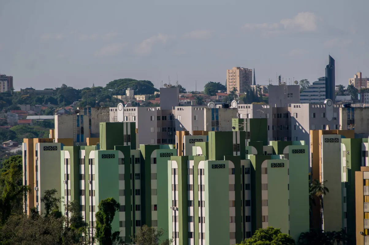 Linha de crédito imobiliário com juros mais baixos só vale para quem tem conta na Caixa, recebe salário pelo banco e tem outros produtos contratados