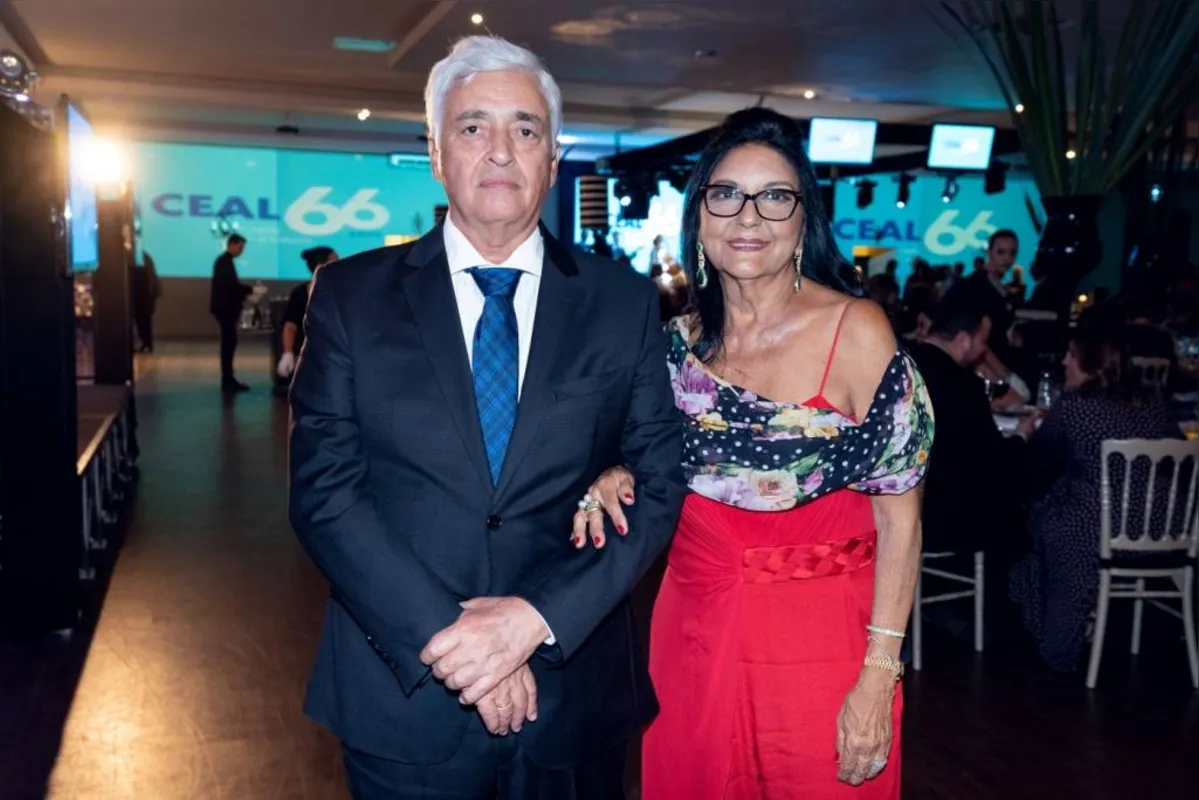 Homenageado como empresário do ano, Manoel Alves Nunes, da Vectra Construtora, com a esposa, Regina Maria Alves Nunes