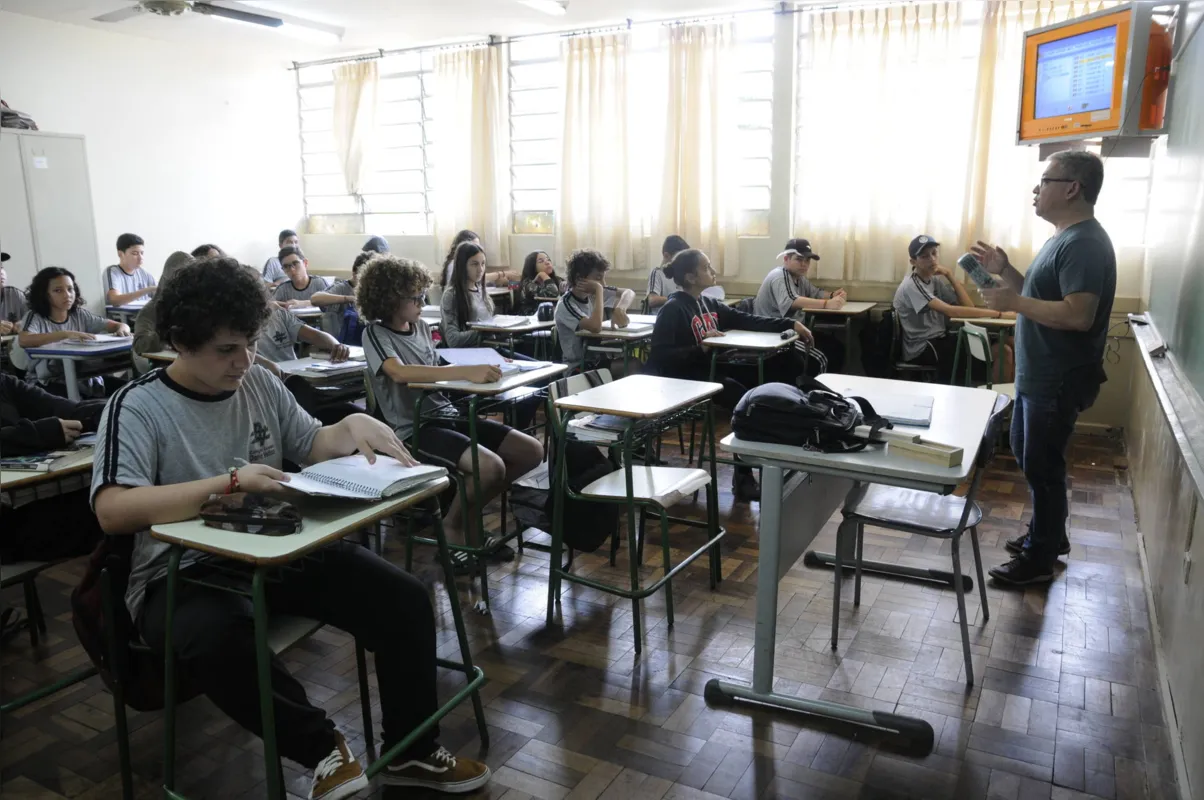 A escola foi a primeira no município a trabalhar com educação em tempo integral no ensino médio