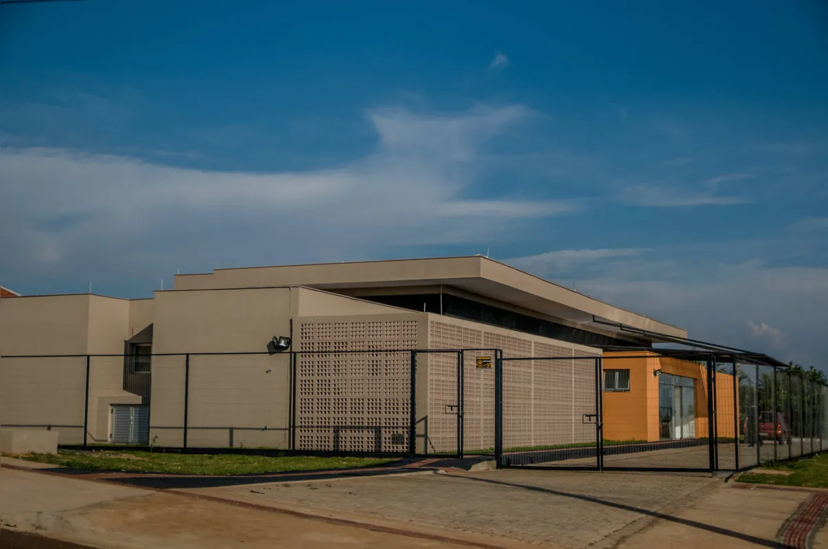 Previsão da Saúde é que prédio seja concluído em oito meses; depois será preciso adquirir equipamentos e mobiliário 