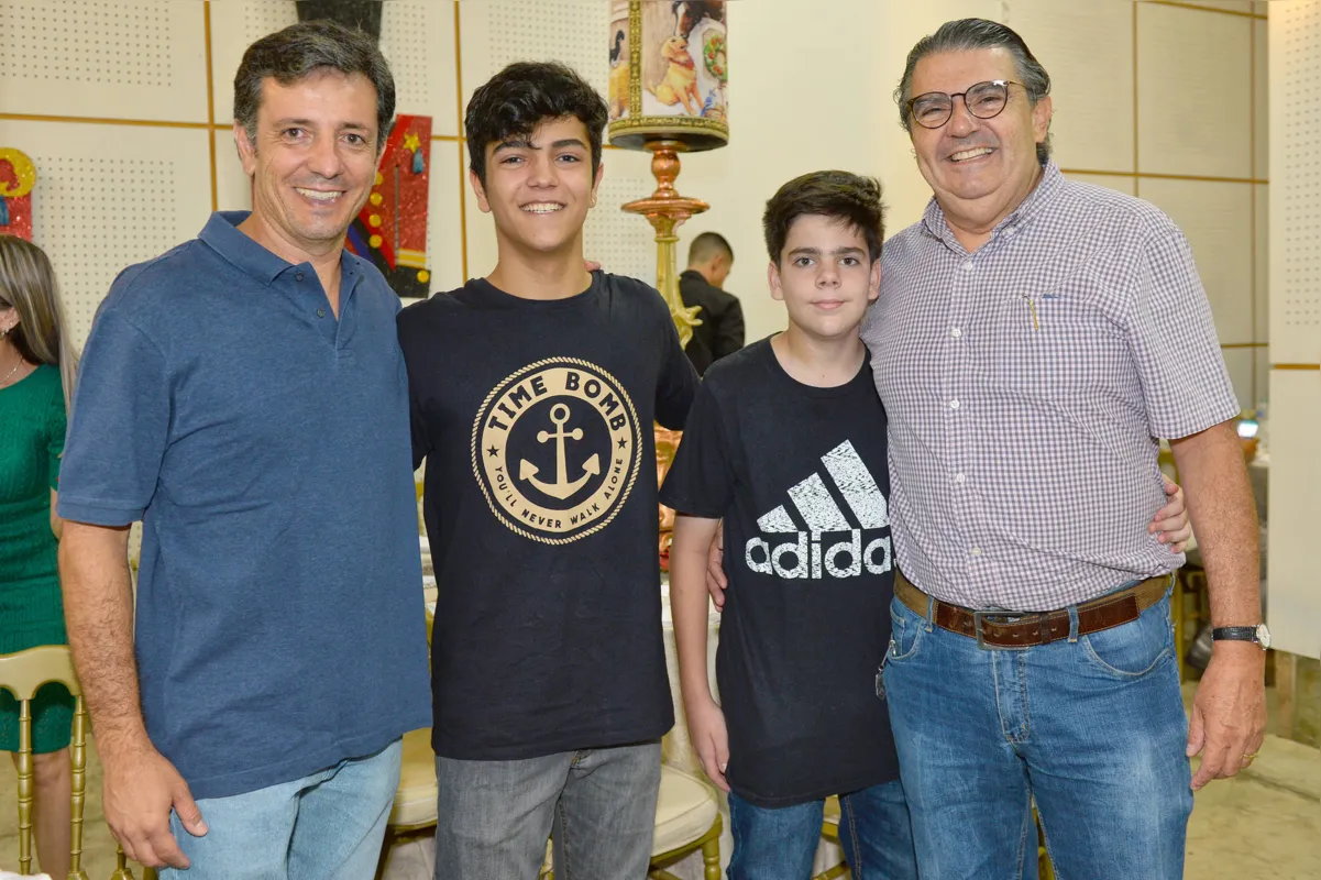 Luiz Guilherme Gimenez, Pedro Mesquita Gimenez, Afonso Cantarelli Nolasco e Paulo Nolasco