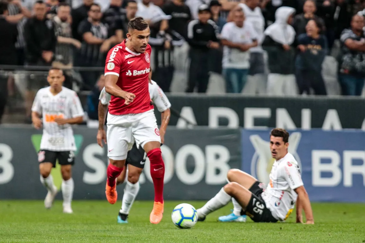 Imagem ilustrativa da imagem Corinthians e Inter empatam sem gols

Tamanho do texto? A A A A