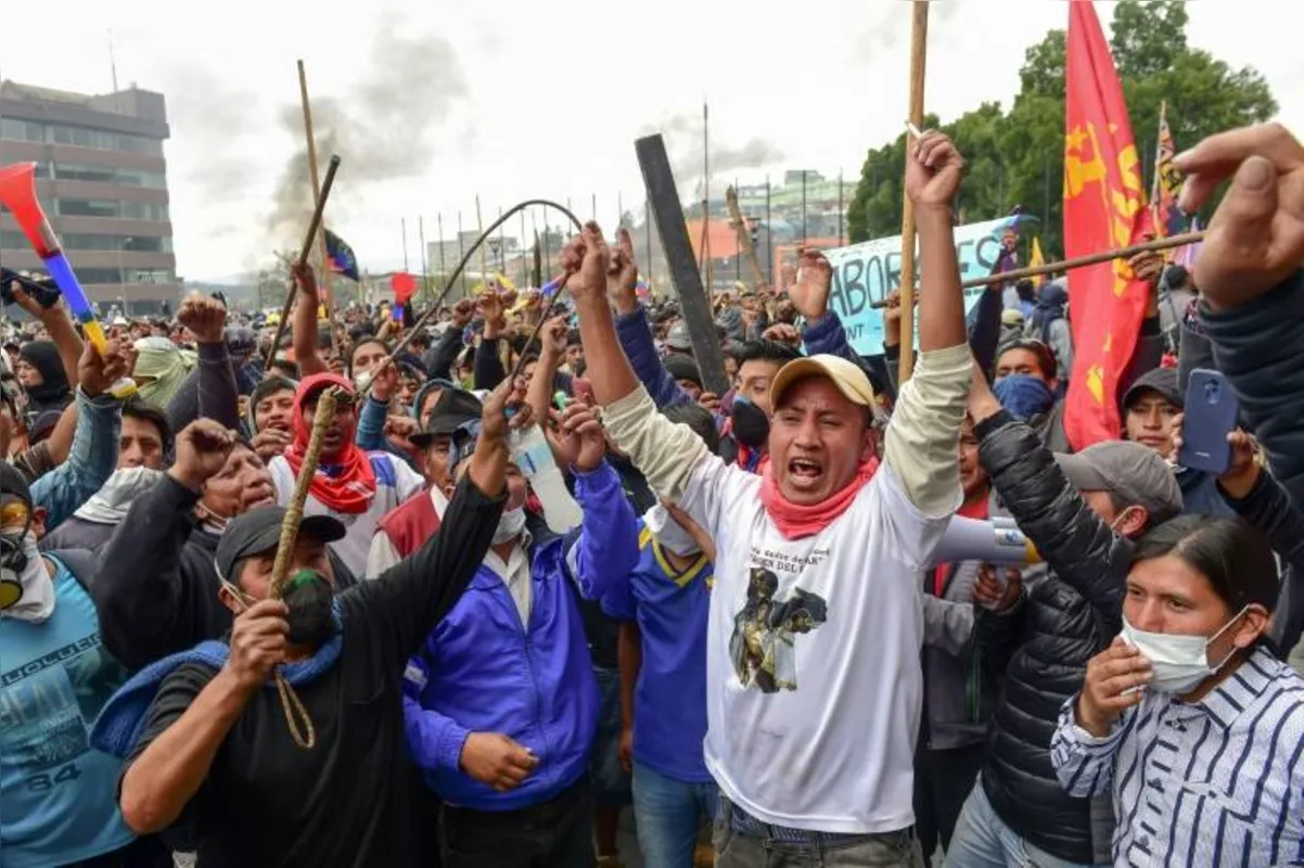 Imagem ilustrativa da imagem Estrangeiros em Londrina contam como percebem as revoltas em  países
