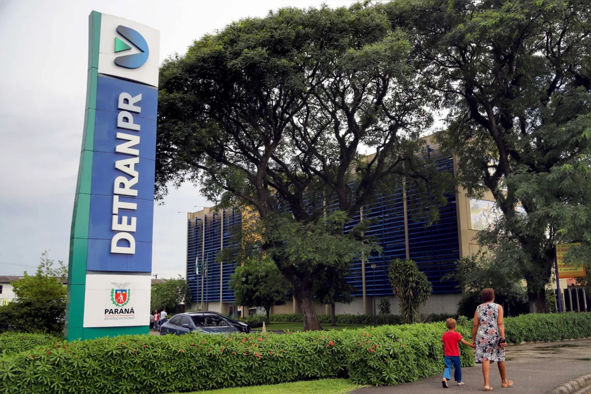 Imagem ilustrativa da imagem Ex-diretor-geral do Detran e da Assembleia é preso pelo Gaeco